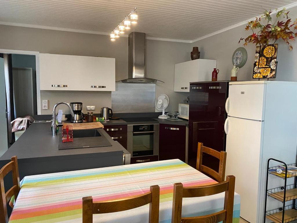 Gite A La Ferme - Confort & Nature Senouillac Bagian luar foto